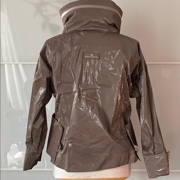 Stella McCartney pullover rain jacket with hood - Picture 3 of 3